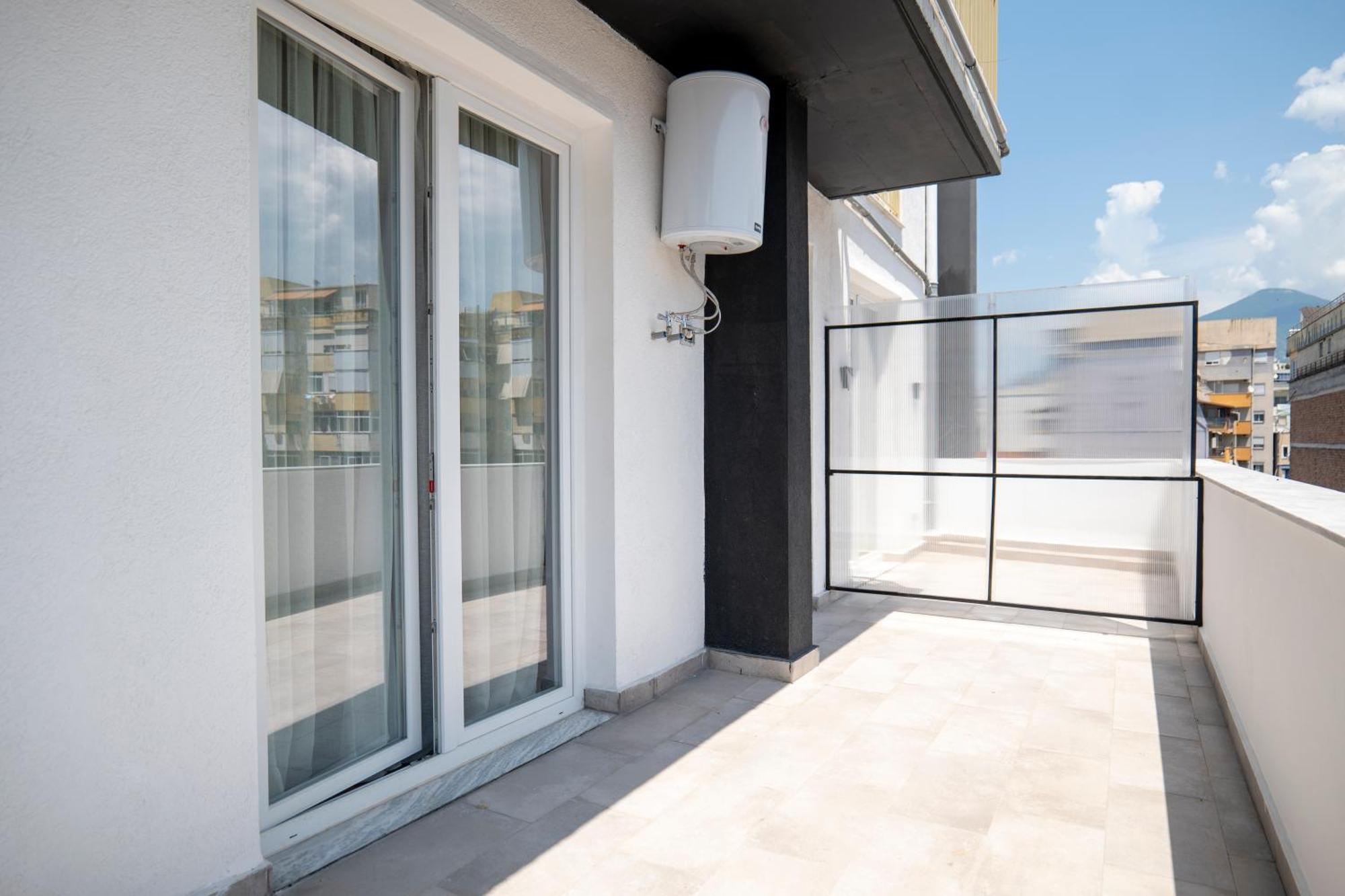 Muz Studios Tirana Exterior photo